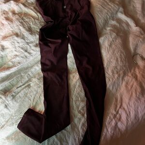 lululemon athletica maroon Leggings 25” size 4